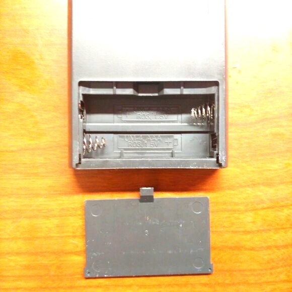 Yamaha OEM  Remote Control VK48850 For CDC-615 5 Disc CD Changer TESTED - Picture 3 of 3